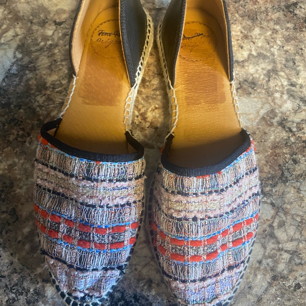 TONI PONS NWOT Espadrilles